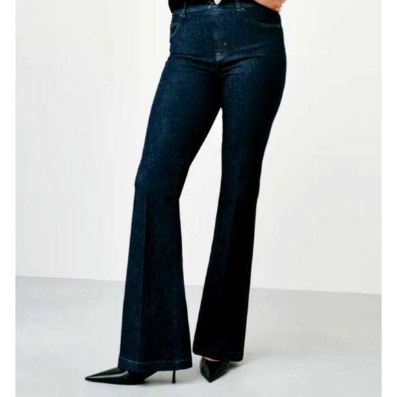 Spanx Jeans Womens Medium Petite Raw Indigo Flare Pull On 31.5" Inseam  NEW - Picture 1 of 13